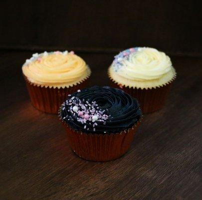 Cupcakes from a Wedding in November 2019.