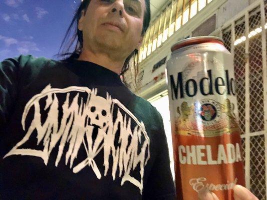 Metal & Modelo