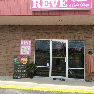 Reve Storefront