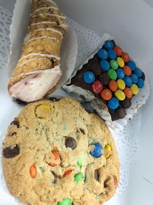 Strawberry cheesecake cannoli, m&m brownie, m&m cookie