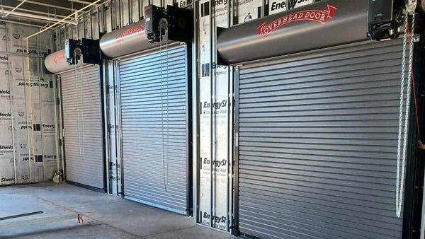 Roll-up Commercial Door with Barrel and Chain Hoist