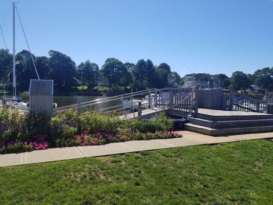 Entrance/dock area