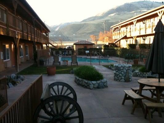 Pool and jacuzzi