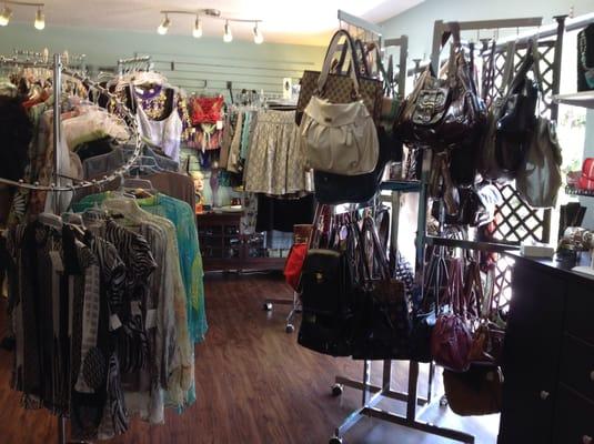 New & gently used fashions at Ocean Aesthetics!