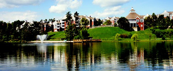 Lakeside Apartments in Charlottesville, community lake and pier.