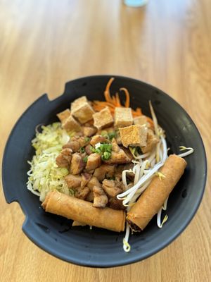 Vietnamese Bun Chicken & Tofu Combo.