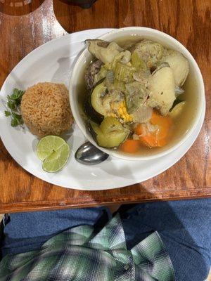 Caldo de res