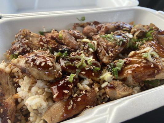 Teriyaki chicken bowl. Not worth the wait.