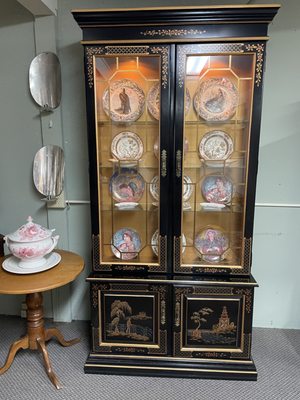 Gorgeous mid century chinoiserie illuminated China cabinet $450