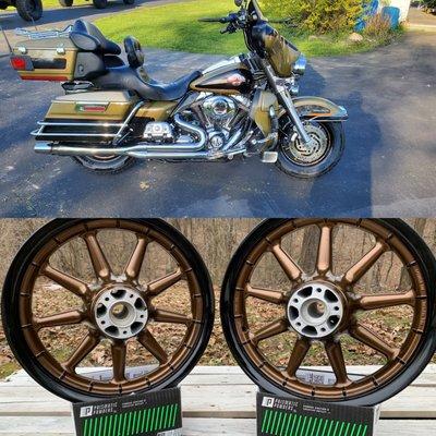 Harley Ultra Classic Wheels
 Two Tone Super Rootbeer/Super Wet Black