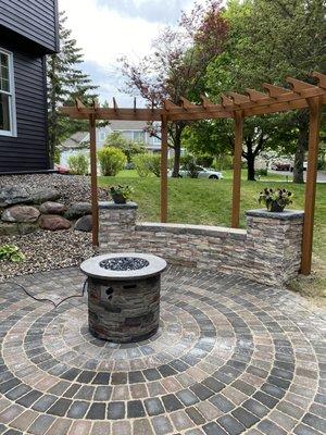 Beautiful Circle Paver patio