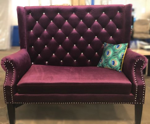 Kaylee loveseat (Other colors available)