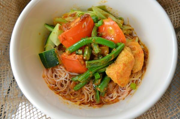 Curry Vegetables Noodle Soup