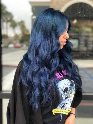 Blue hair by Perla Marleny