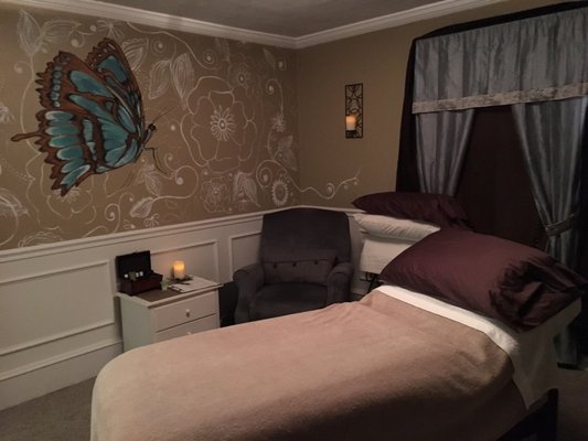 Room set up for a maternity massage