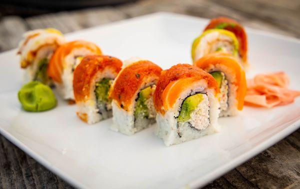 Spicy tuna rainbow roll