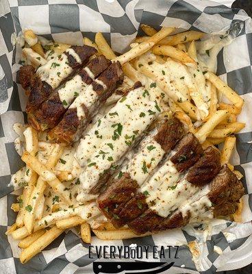 Steak Alfredo Fries