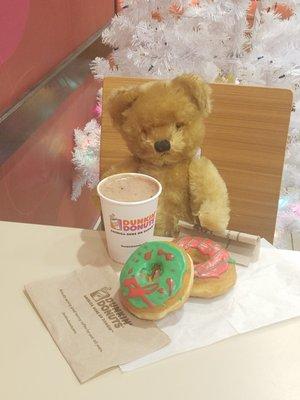 Feeling festive with holiday decorated donuts and Peppermint Hot Chocolate (sooo creamy!)