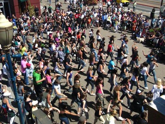 Flash Mob @ Pier 39 6/27/10