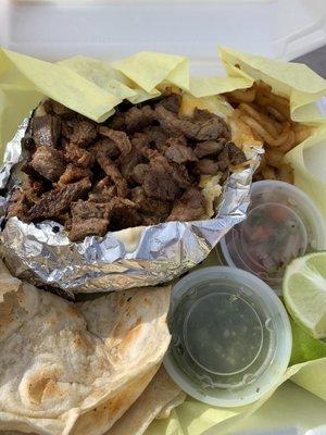 Papá con carne plate