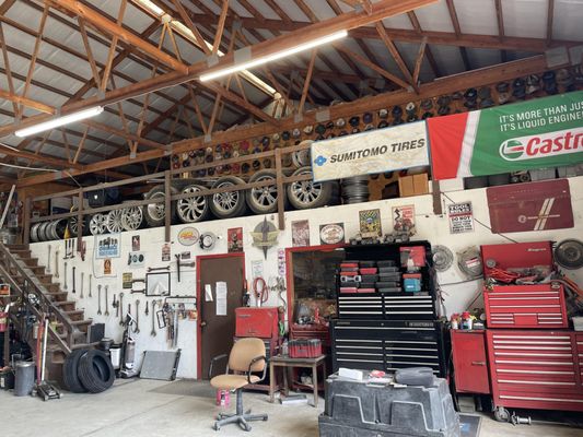 Jiggie's R&J Mechanic Shop