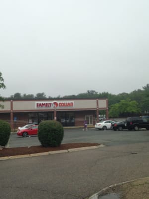 Stoughton Family Dollar -- 525 Washington Street / Route 138, Stoughton                 Storefront