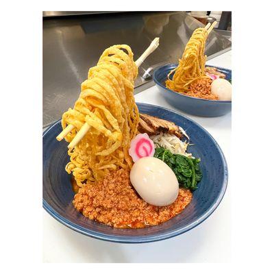 Crispy floating ramen @Burosu ramen ready to rock your summer