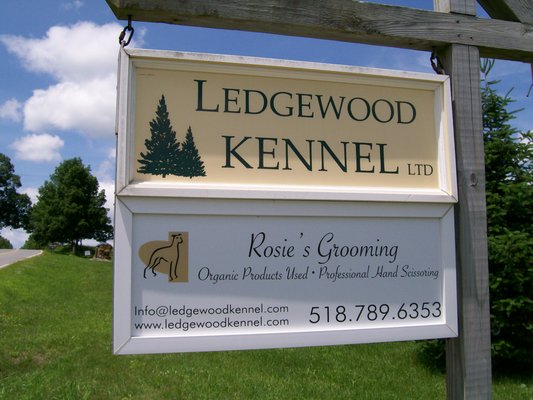 Ledgewood Kennel home of Rosie's Grooming and the  First (in the country) Dog Dock Diving Pool