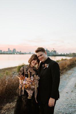 Dried bouquet with crystals and candle, boutonnière