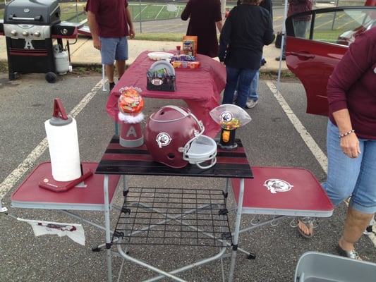 Tailgaters.... Love the support!