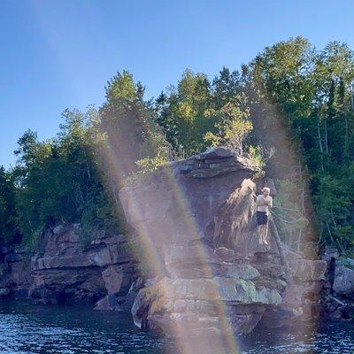 Cliff jumping with Dreamcatcher Sailing