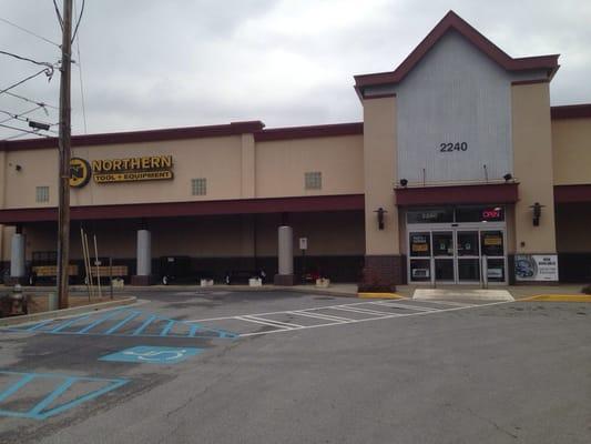 Northern tools behind bulldog tires in Snellville.