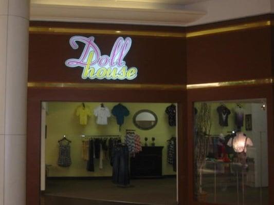 Doll House Boutique