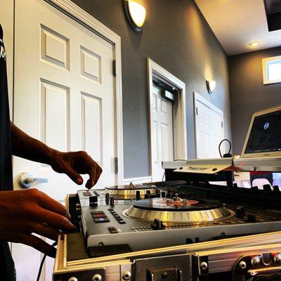 Dj Smoove301 Providing DJ Services at Baby Bobbi's Baby Shower Event (July 2019)