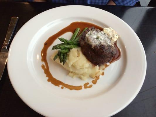 Steak, Garlic Mashed Potatoes and Asparagus