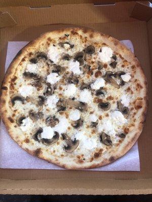 White Mushroom Pizza