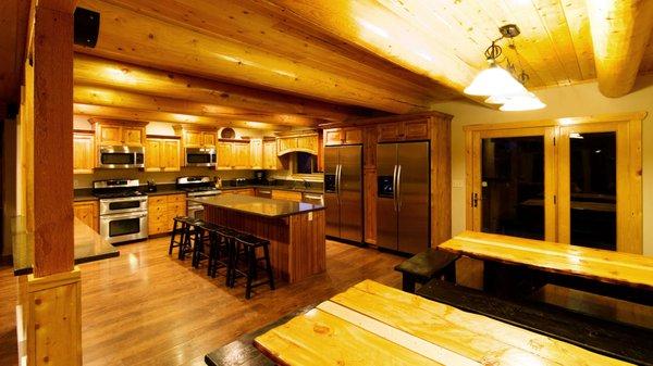 Kitchen/dining area.