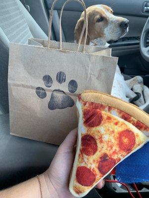 Pizza dog toy !!! And cute paw print bags for your purchases