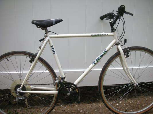 Trek, mens 15 speed, white, new seat, regreased hubs, chain, new tires.