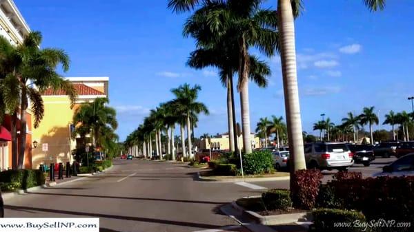 COCOPLUM VILLAGE SHOPS IN NORTH PORT FLORIDA