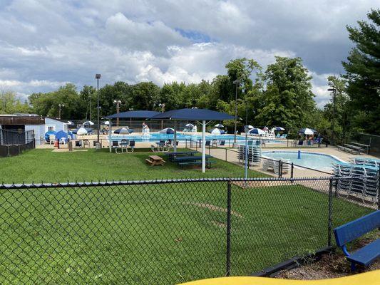 Swimming pool with kiddie pool