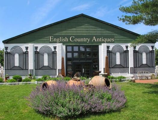 Our Bridgehampton location, just near the commons