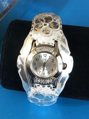 Pure silver lady watch. Come, see it and get it...