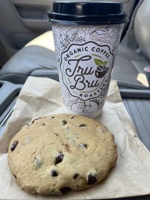 mocha & chocolate chip cookie