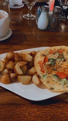 Veggie frittata + roasted potatoes