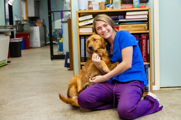 Happy Tails Veterinary Hospital