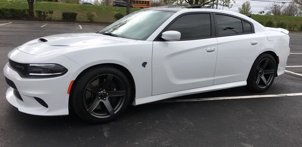 2018 Dodge Charger SRT Hellcat, White Knuckle