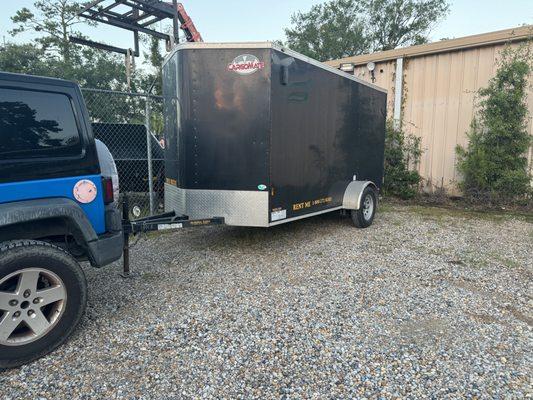 Trailer returned in the same condition it was picked up in.