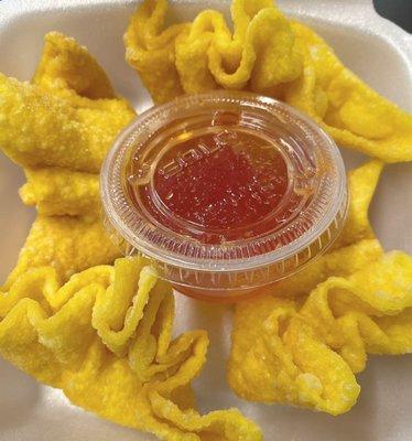 Delicious crab Rangoon