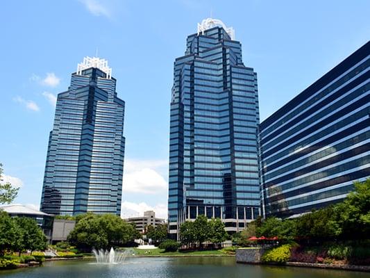 Exterior office - Building 5 - Queen Building, Suite 500